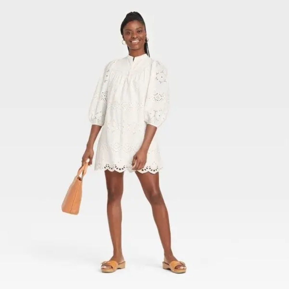 Universal Thread Target White Eyelet 3/4 Sleeve Shift Dress